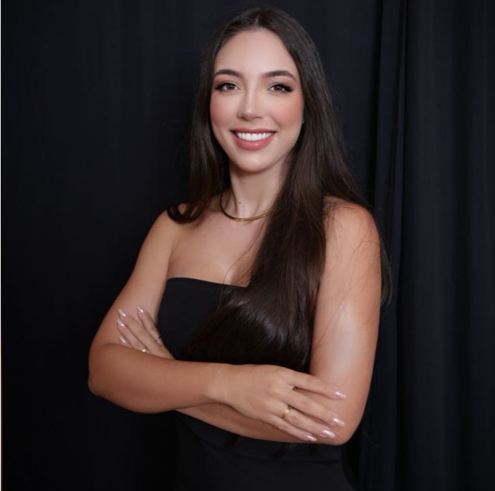 Dra. Mayara Sarti Izidio